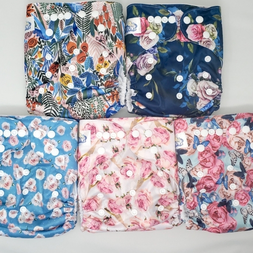 5 cloth diapers *new*